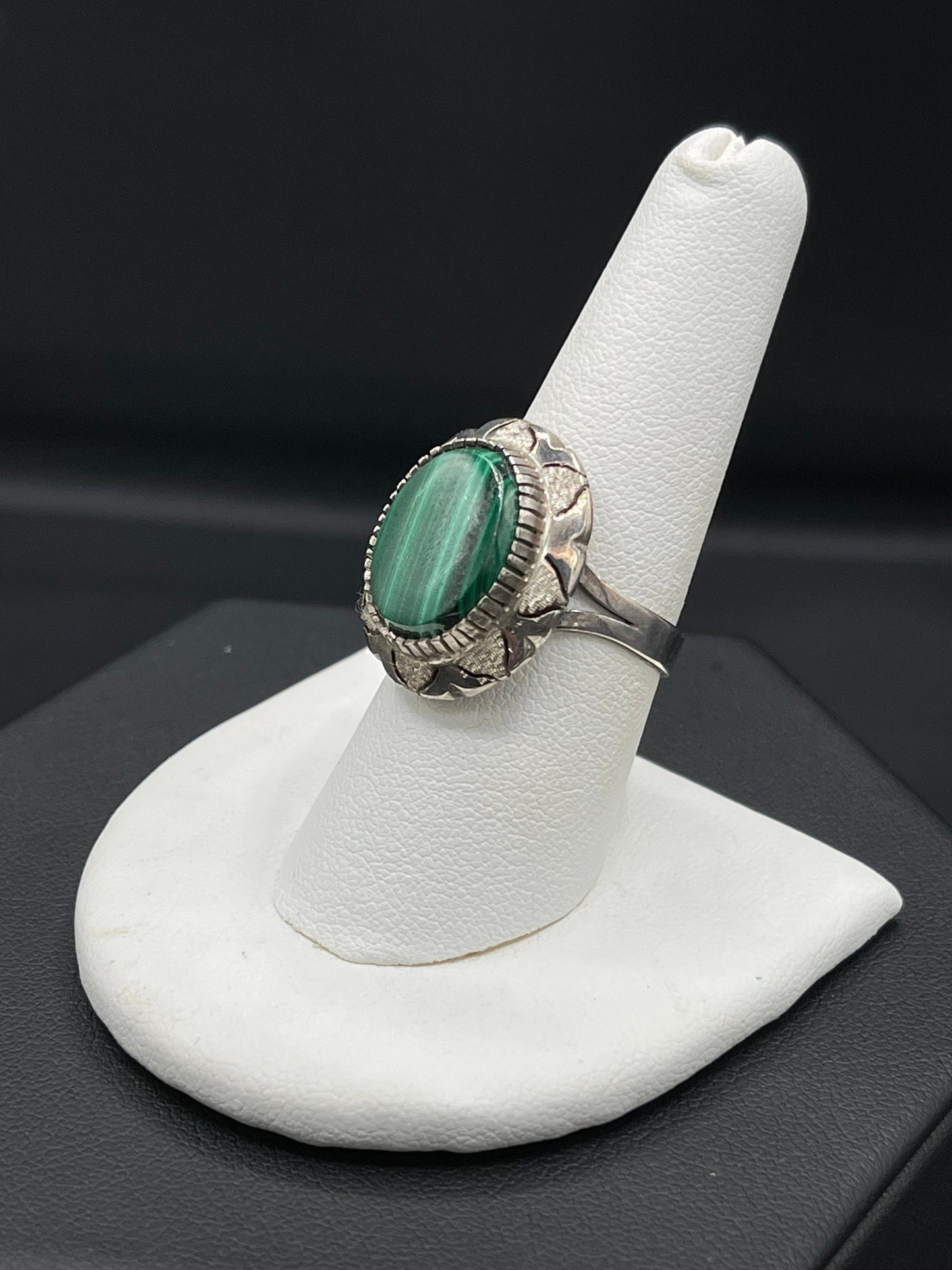 Malachite Sterling Silver Ring (Size 8)