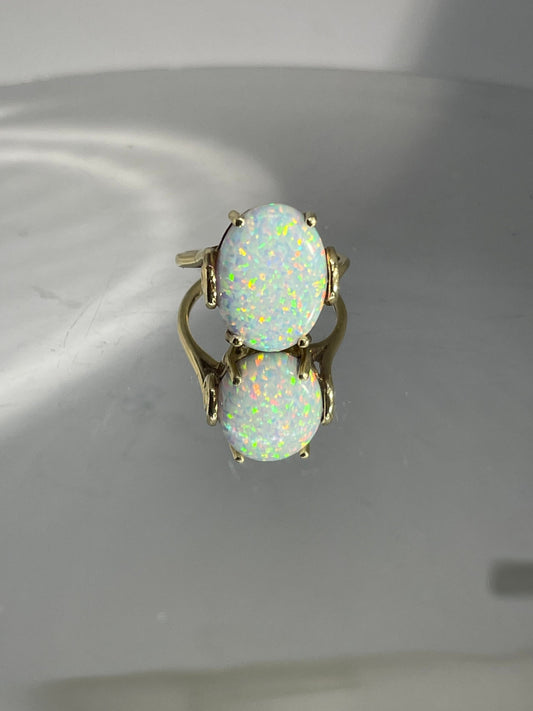 Natural Australian Opal 14k Yellow Gold Vintage Ring