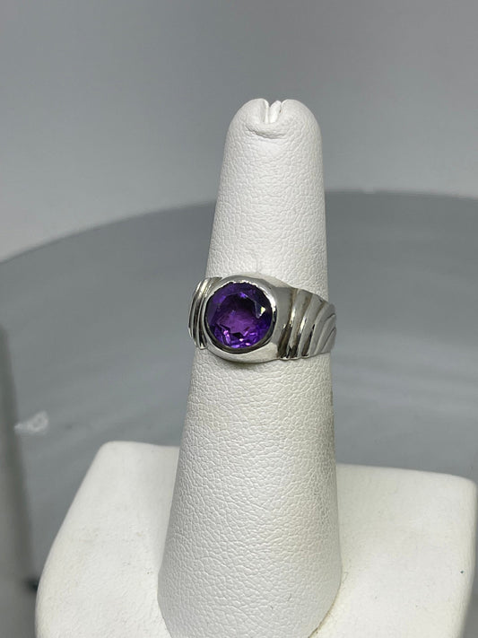 Natural Amethyst Sterling Silver Ring (Size 5.5)