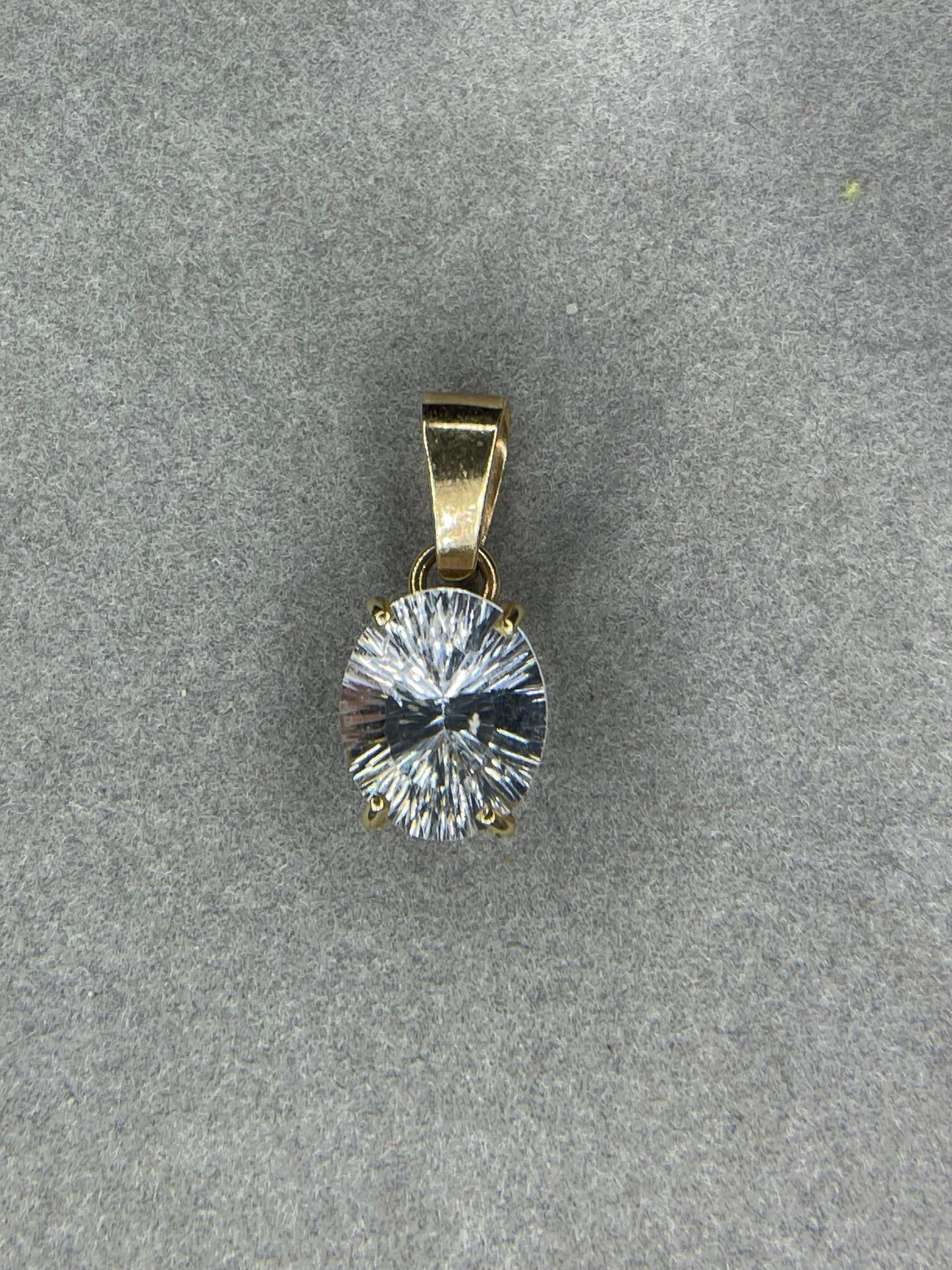 5.11 Carat White Topaz 14k Yellow Gold Pendant