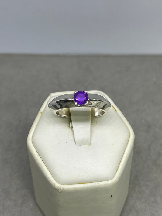 Natural Amethyst Sterling Silver Ring (Size 8.25)