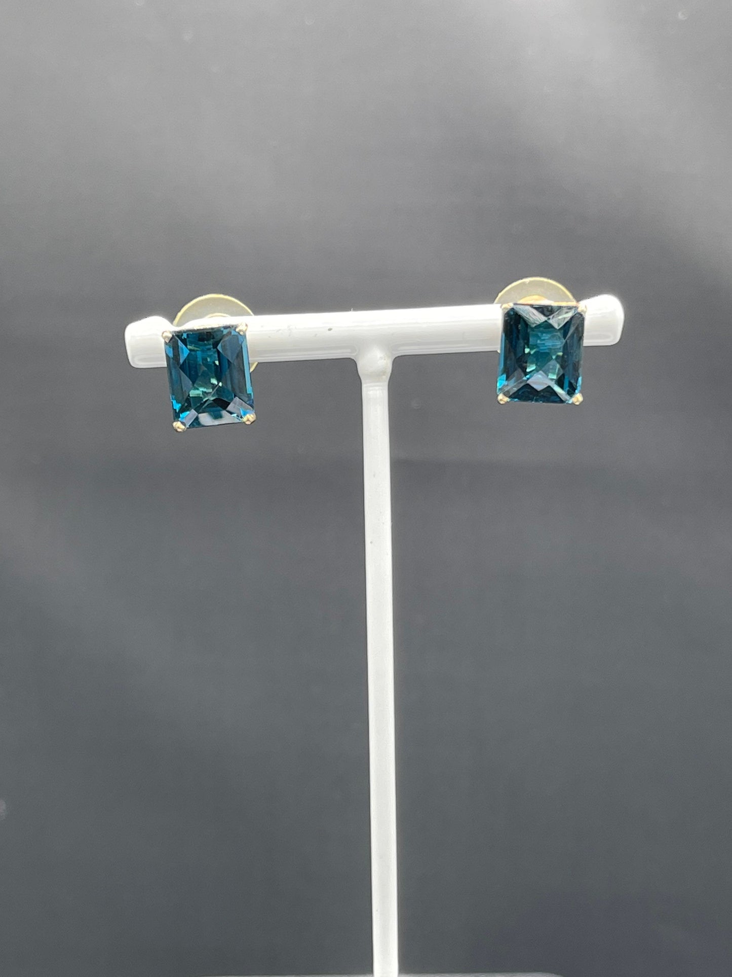 15.07 Carat London Blue Topaz 14k Yellow Gold Stud Earrings