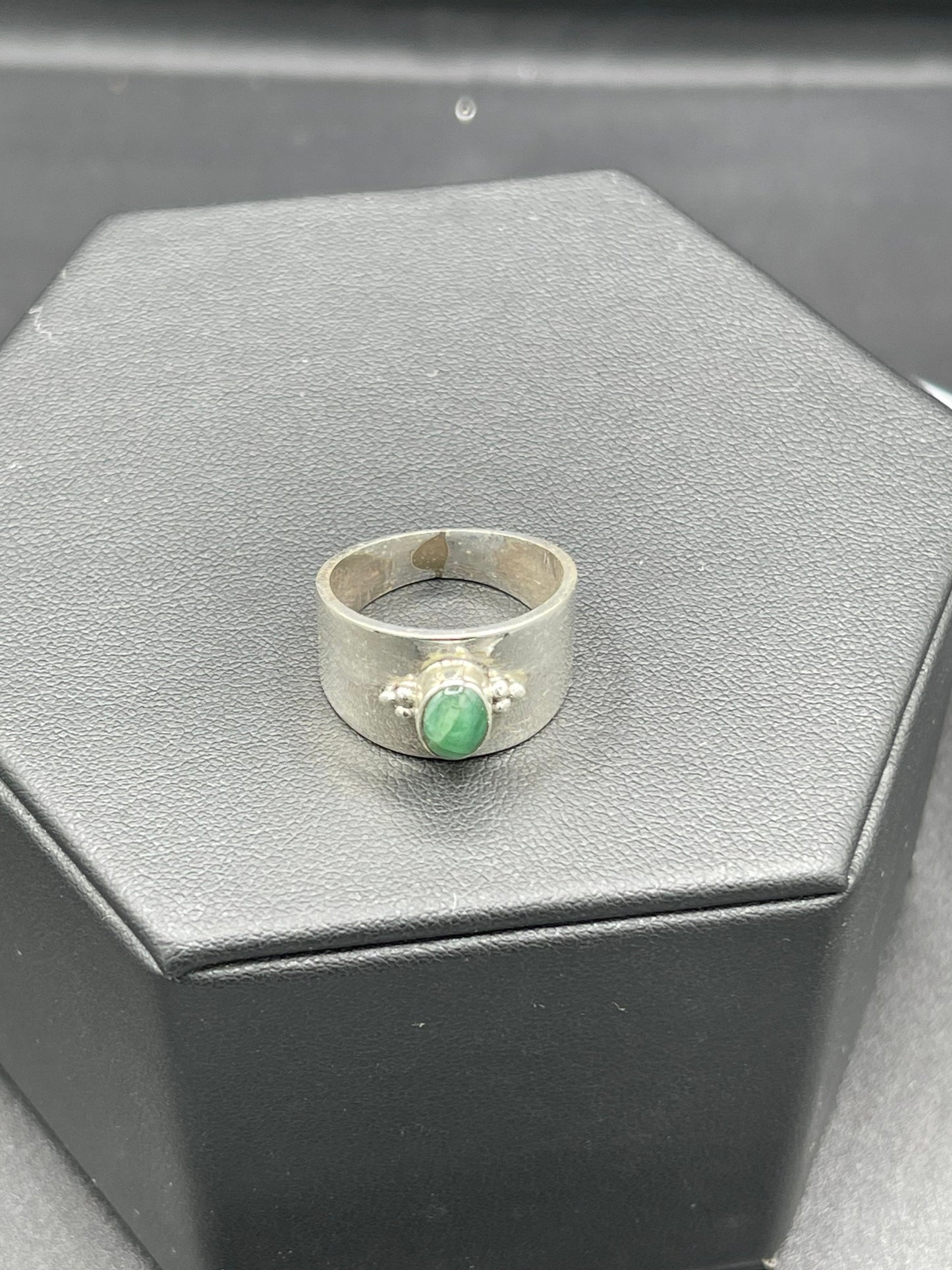 Natural Malachite Sterling Silver Cigar Ring (Size 8)