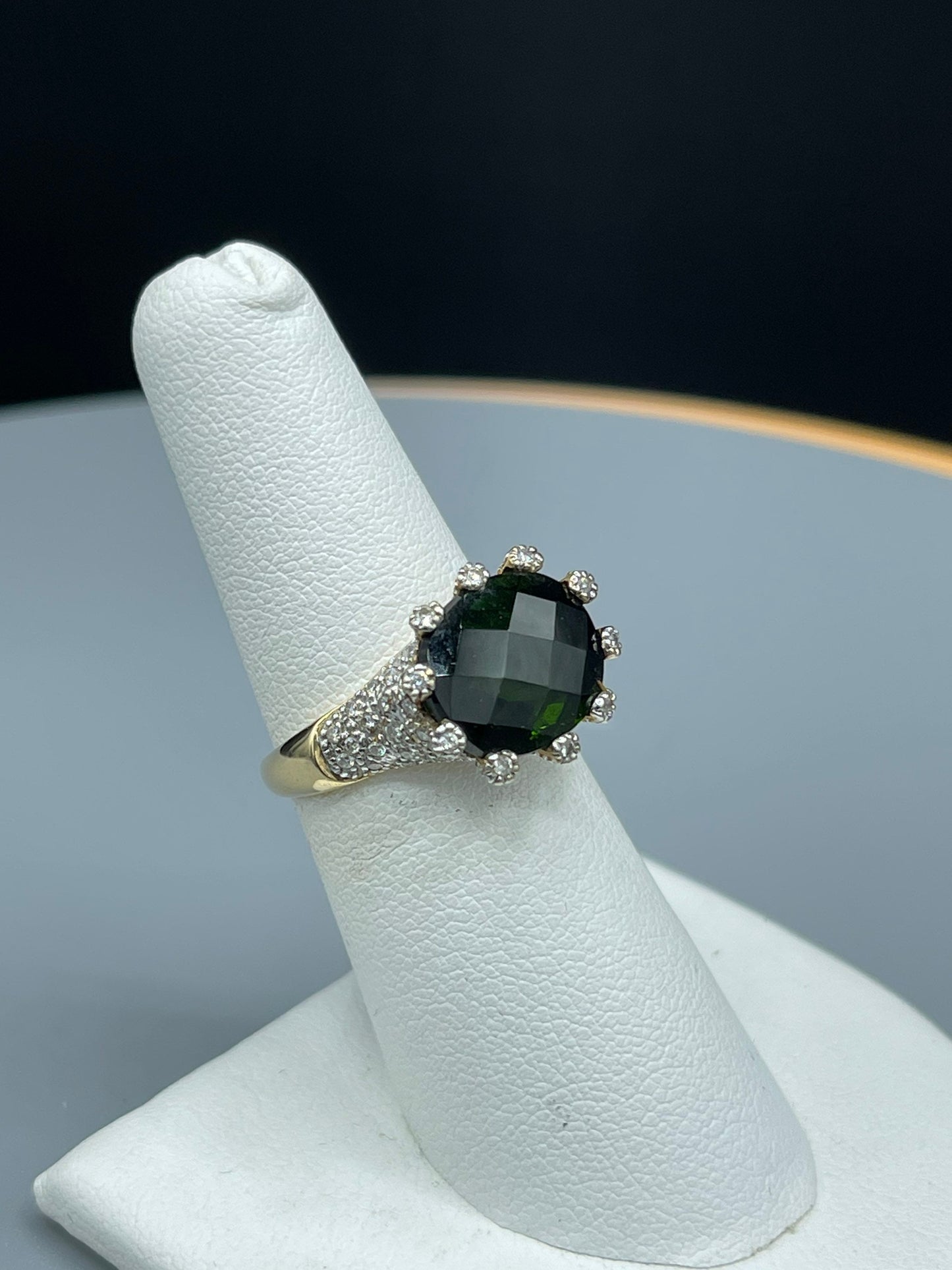 Vintage LeVian 10 Carat Chrome Green Tourmaline 14k Cocktail Ring (Size 5.75)