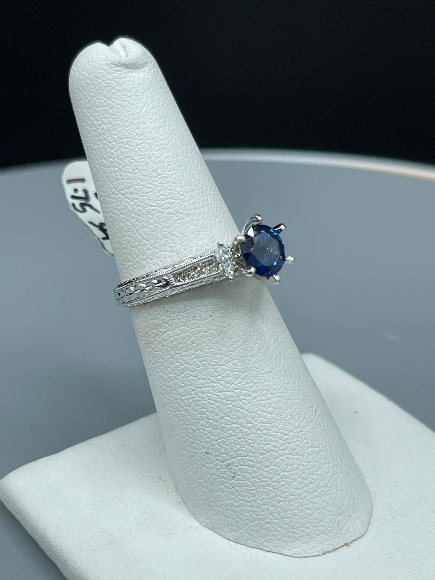 1.57 Carat Natural Sapphire And Diamond 18k White Gold Engagement Ring (Size 6.25)